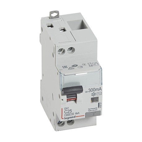 Disjoncteur différentiel DXᶾ 4500 - Vis/vis - 25A - AC - 6kA - 300mA