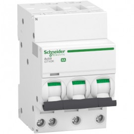 Disjoncteur 16A - iDT40K XA Acti9 - 4,5kA - courbe C - 3P+N - auto-vis
