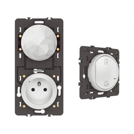 Pack de démarrage installation connectée Céliane avec Netatmo 1 prise + 1 commande sans fils - Blanc