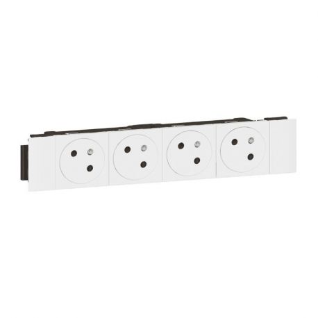 Quadruple prise 2P+T Mosaic surface - Pour goulotte - Clippage direct - Blanc