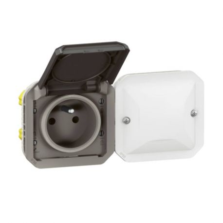Prise de courant 2P+T connectée Plexo with Netatmo Legrand - 16A - 3680W - IP55 - Anthracite - A équiper