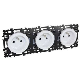 Prise de courant précâblée triple Square Eur'Ohm - 2P+T - Blanc