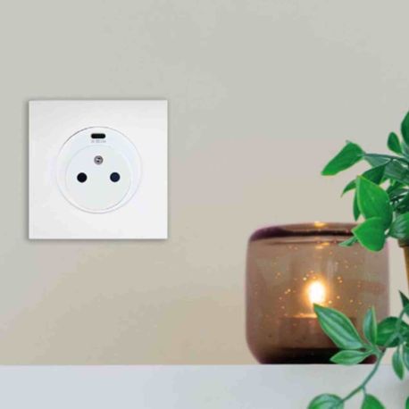 Prise affleurante 2P+T + port USB Type A Square Eur'Ohm - Sans plaque - Blanche