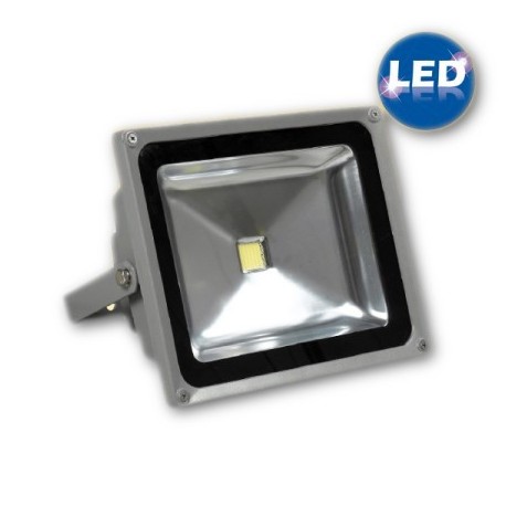 Spot LED d'extérieur type projecteur de 150 W et 12000 Lm blanc froid ou  naturel IP66 gradable GreenIce - Habitium®