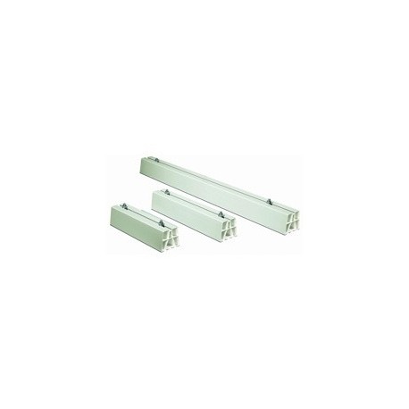 Sol plat PVC blanc avec visserie