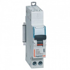 Disjoncteur DNXᶾ - 32A - 1P+N - Courbe D - Auto/Vis