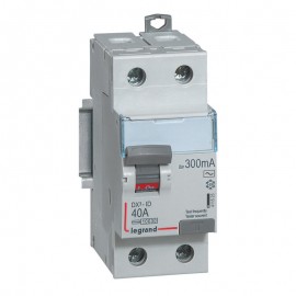 Interrupteur différentiel - 40A - 300mA - Type AC - 230V - Vis/vis - Haut/bas