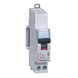 Disjoncteur DNX³ - 16A - 1P+N - Courbe C - Auto/vis