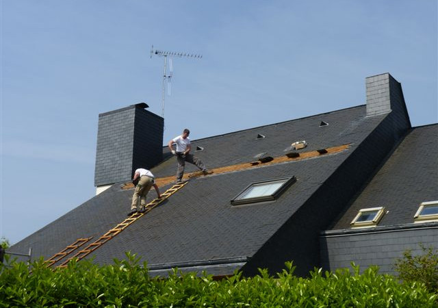 Comment faire l'isolation de sa toiture par l'extérieur ?